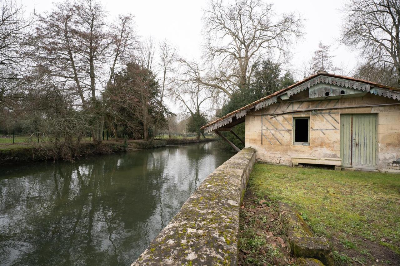 Les Jardins De La Seugne Apartamento Jonzac Exterior foto