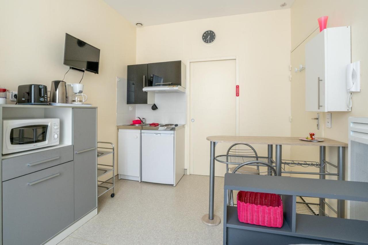 Les Jardins De La Seugne Apartamento Jonzac Exterior foto